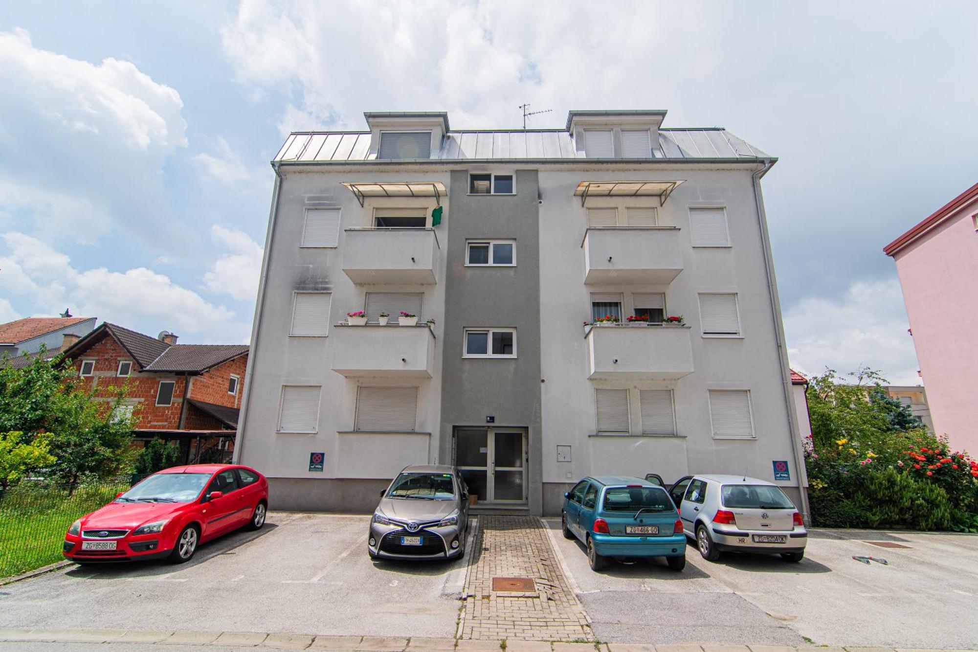 Flexible Selfcheckins 97 - Zagreb - Garden - Parking- Loggia - 2 Bedrooms Eksteriør bilde